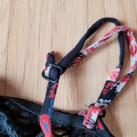 Angie | Boho Cold Shoulder Floral Blouse - S - Picture 12 of 12